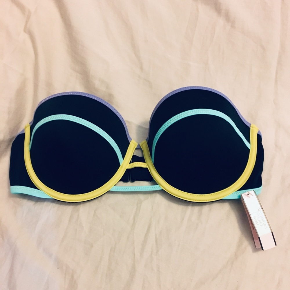 Victoria’s Secret Bandeau swimsuit top 34D NWT
